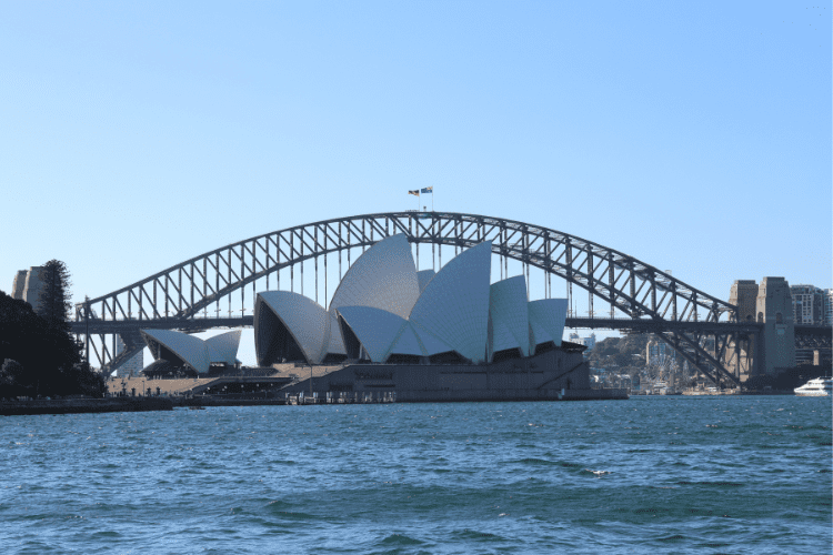 Sydney opera house and bridge