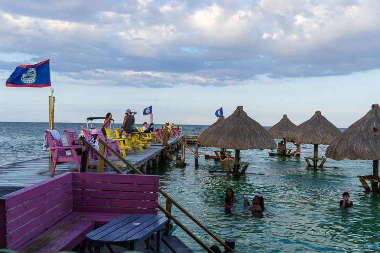 Sip n Dip Caye Caulker